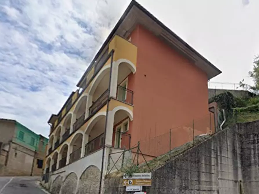 Immagine 6 di Appartamento in vendita  in Via Fratelli Reguitti a Agnosine