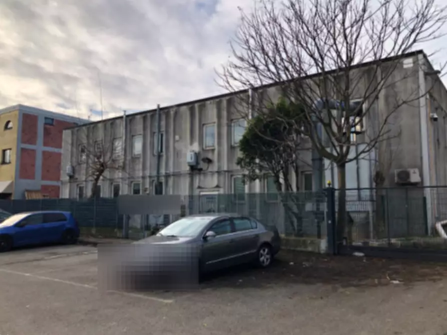 Immagine 1 di Capannone industriale in vendita  in VIA LEONARDO DA VINCI a Senago