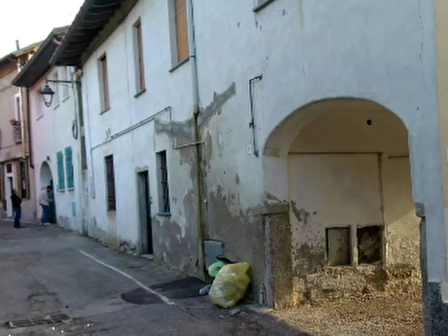 Immagine 1 di Appartamento in vendita  in Via Nicola Narciso a Somma Lombardo