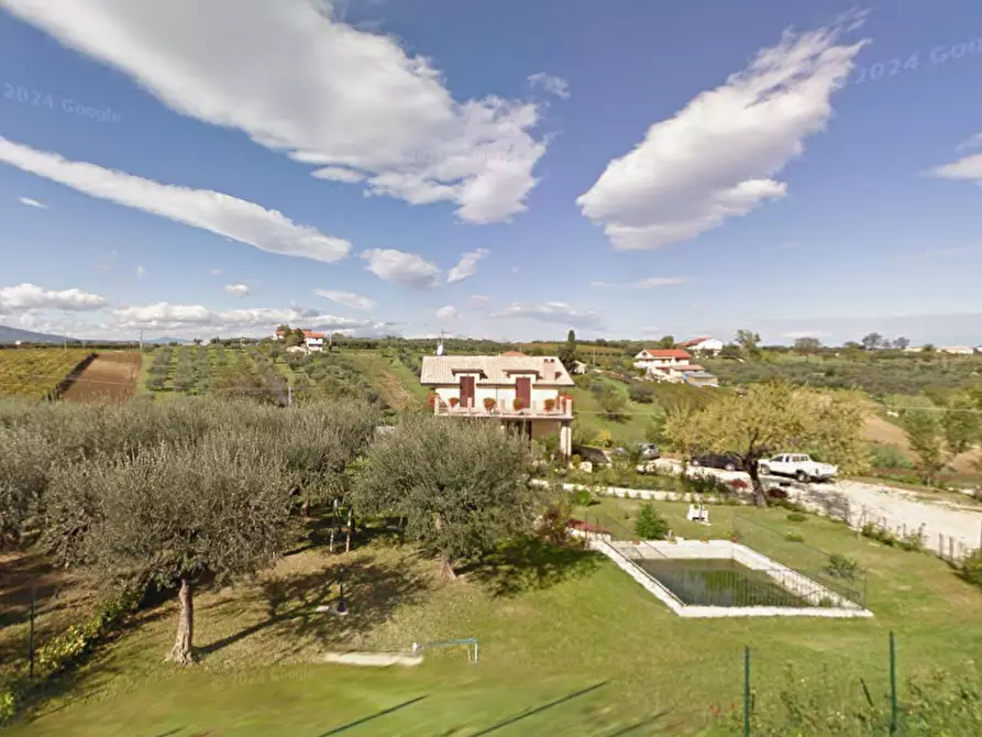 Immagine 7 di Villa in vendita  in Contrada San Basile a Orsogna