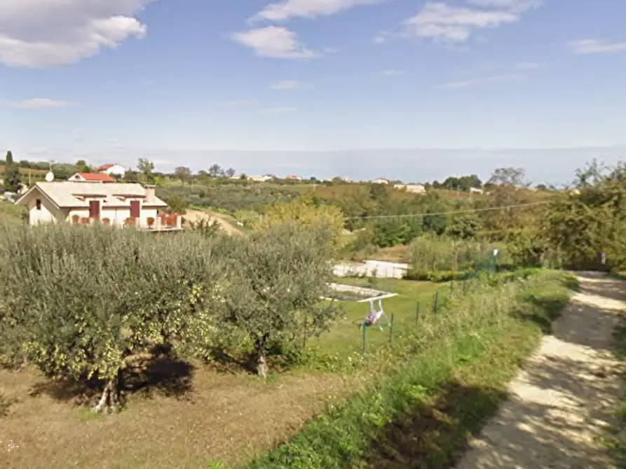 Immagine 8 di Villa in vendita  in Contrada San Basile a Orsogna