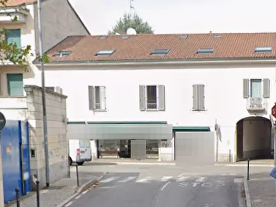 Immagine 8 di Appartamento in vendita  in Via Carlo Prina a Monza