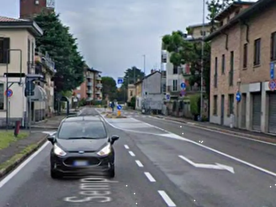 Immagine 5 di Negozio in vendita  in Via Milano a Nerviano