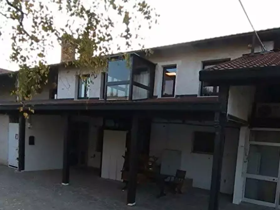 Immagine 1 di Laboratorio in vendita  in Via Dante Alighieri  a Cesate