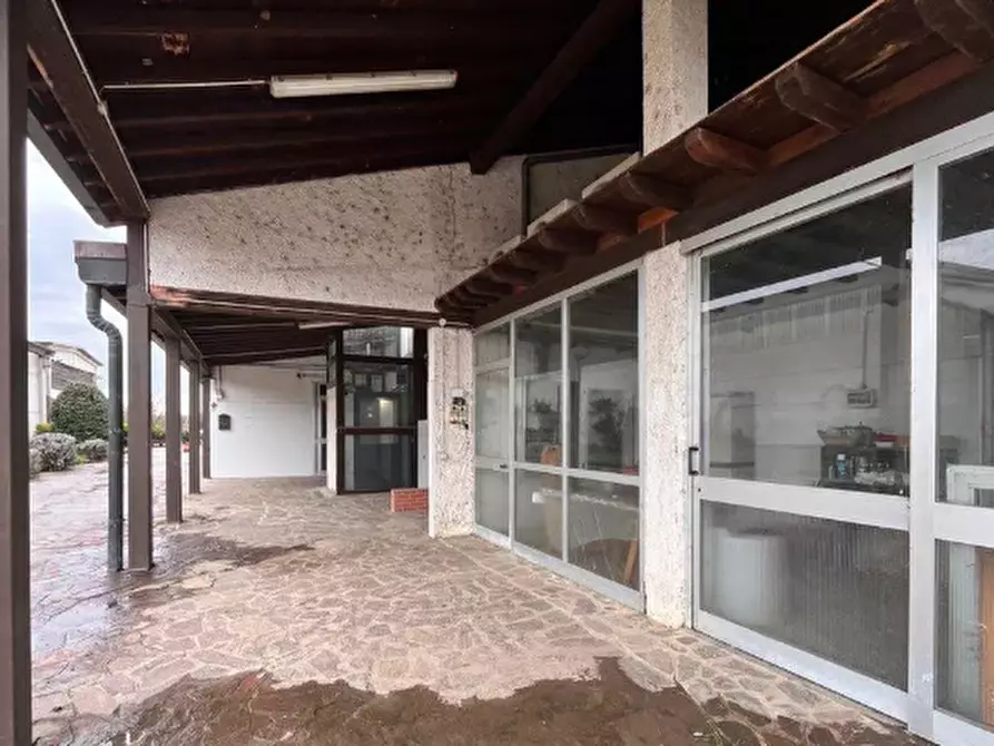 Immagine 3 di Laboratorio in vendita  in Via Dante Alighieri  a Cesate