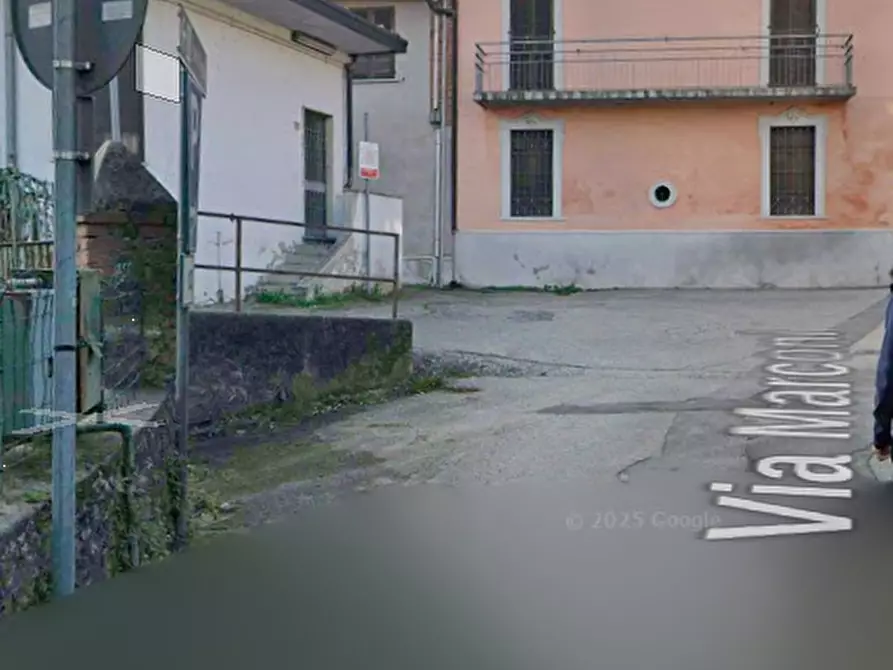 Immagine 3 di Appartamento in vendita  in Via Marconi a Biandronno