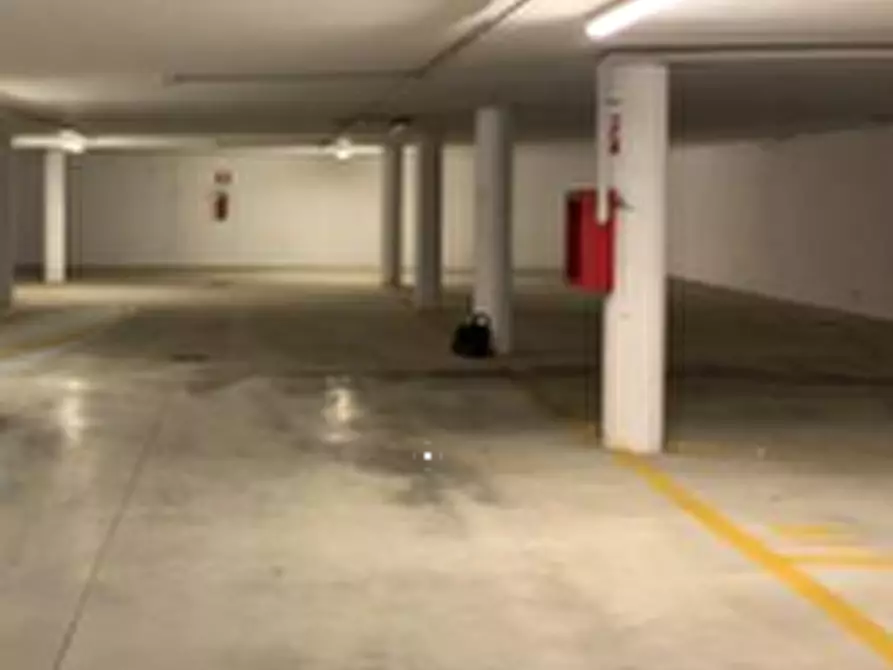 Immagine 5 di Negozio in vendita  in Via Fratelli Oscar e Olves di Prata a Brescia