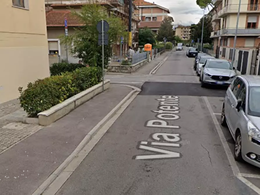 Immagine 8 di Appartamento in vendita  in Via Potente Aligi Barducci a Certaldo