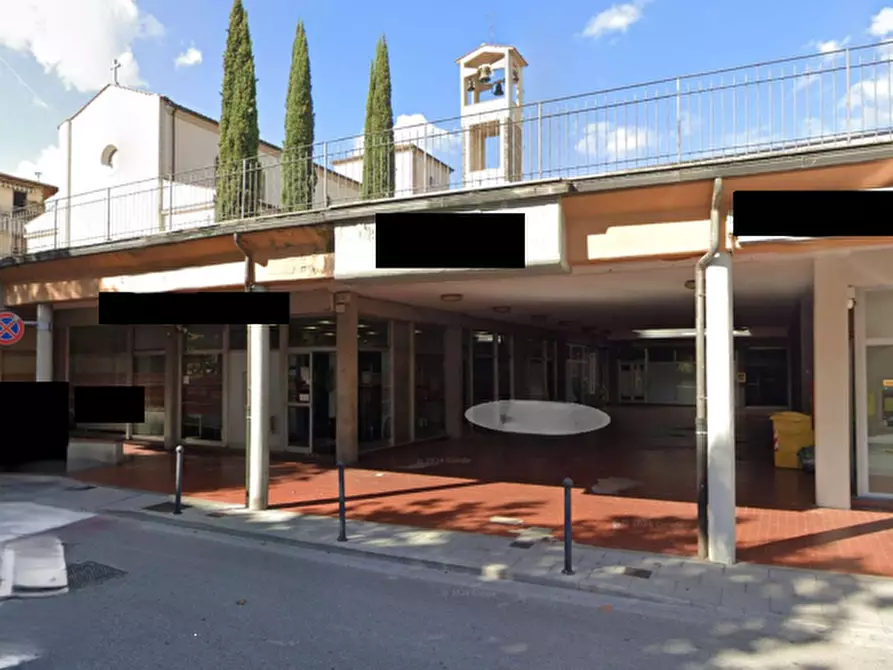 Immagine 2 di Negozio in vendita  in Piazza XXV Aprile  a Rignano Sull'arno