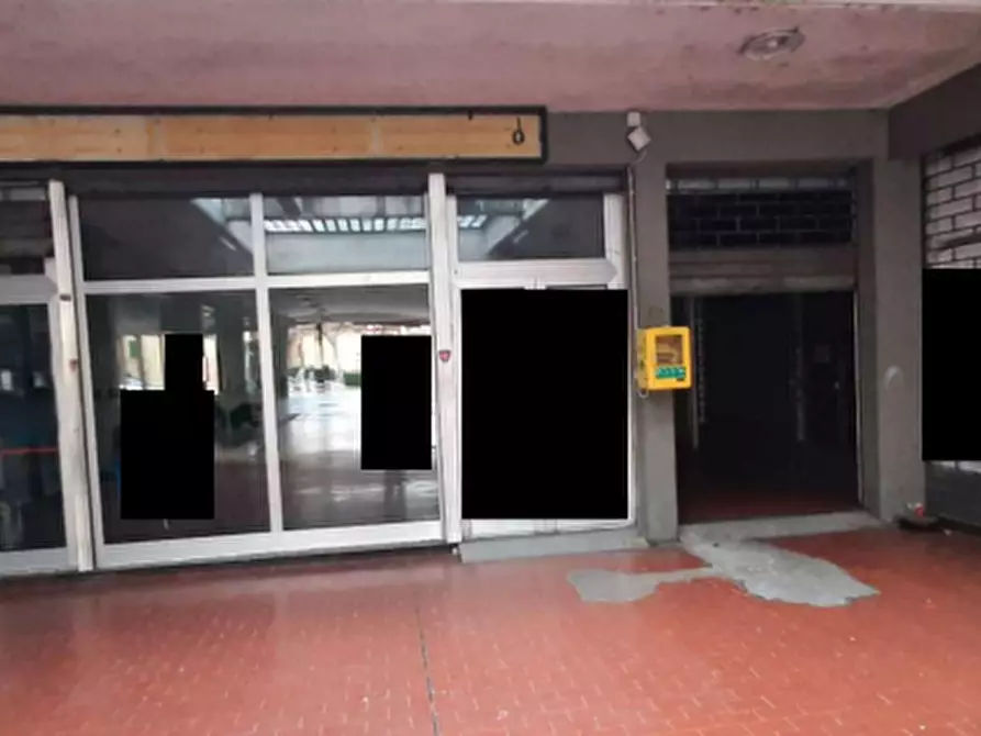 Immagine 8 di Negozio in vendita  in Piazza XXV Aprile  a Rignano Sull'arno