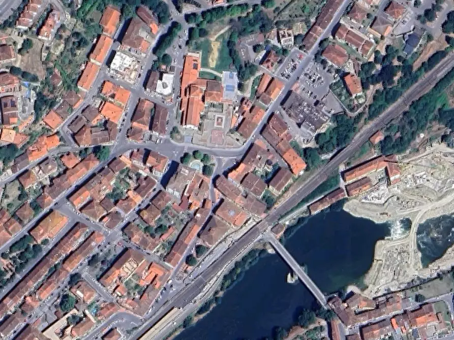 Immagine 16 di Negozio in vendita  in Piazza XXV Aprile  a Rignano Sull'arno