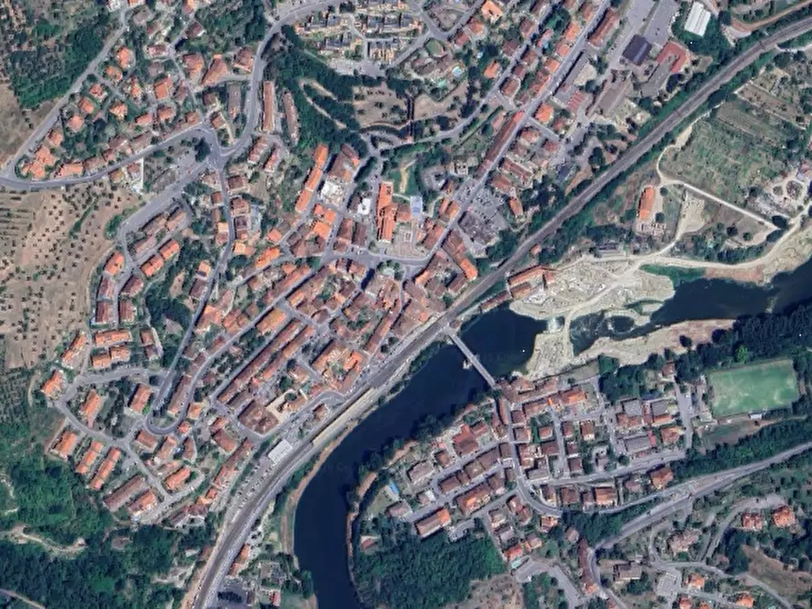 Immagine 17 di Negozio in vendita  in Piazza XXV Aprile  a Rignano Sull'arno