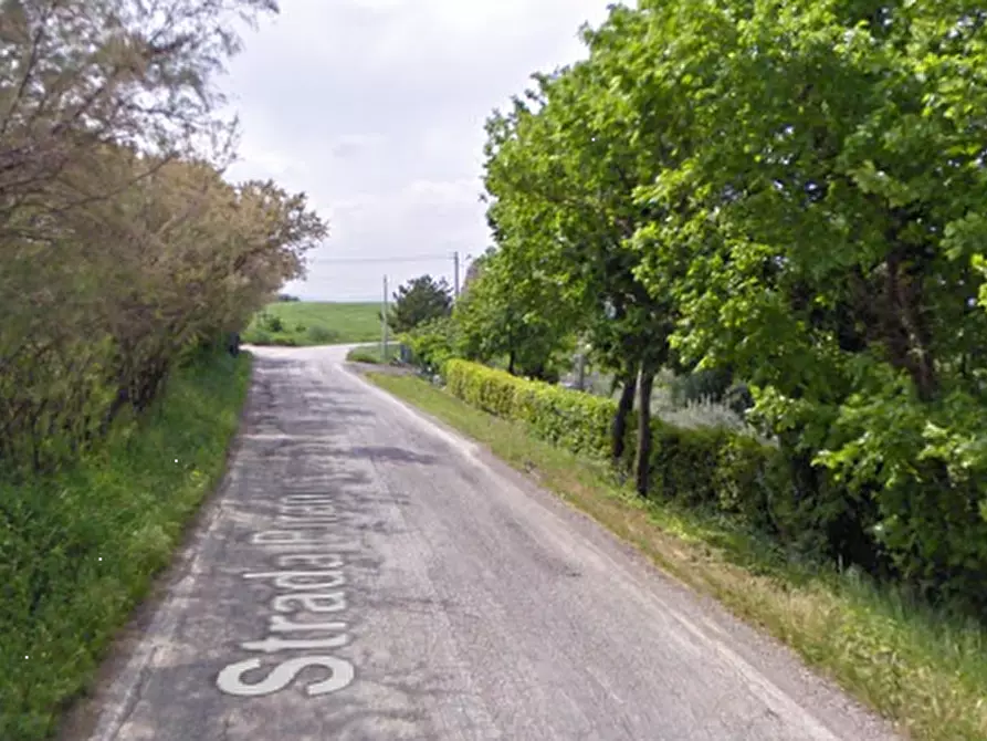 Immagine 2 di Ufficio in vendita  in Via del Colle  a Serra Sant'abbondio