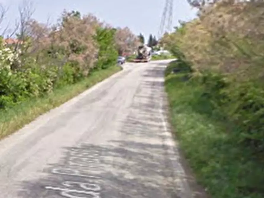 Immagine 3 di Ufficio in vendita  in Via del Colle  a Serra Sant'abbondio