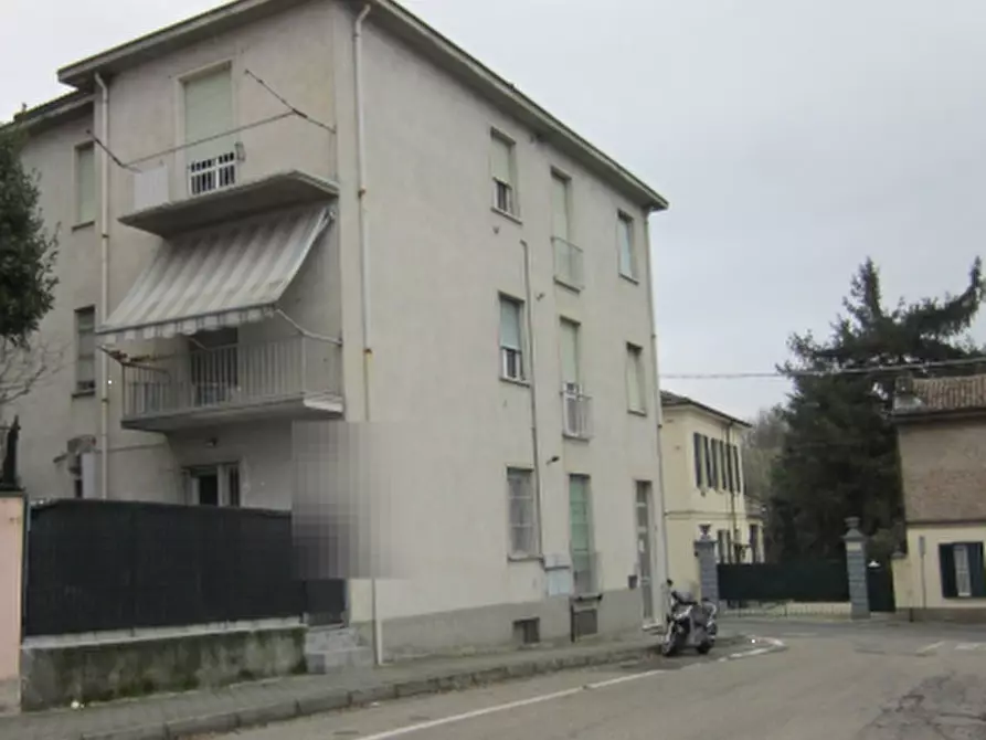 Immagine 2 di Appartamento in vendita  in Viale Amedeo di Savoia Duca d’Aosta a Casteggio