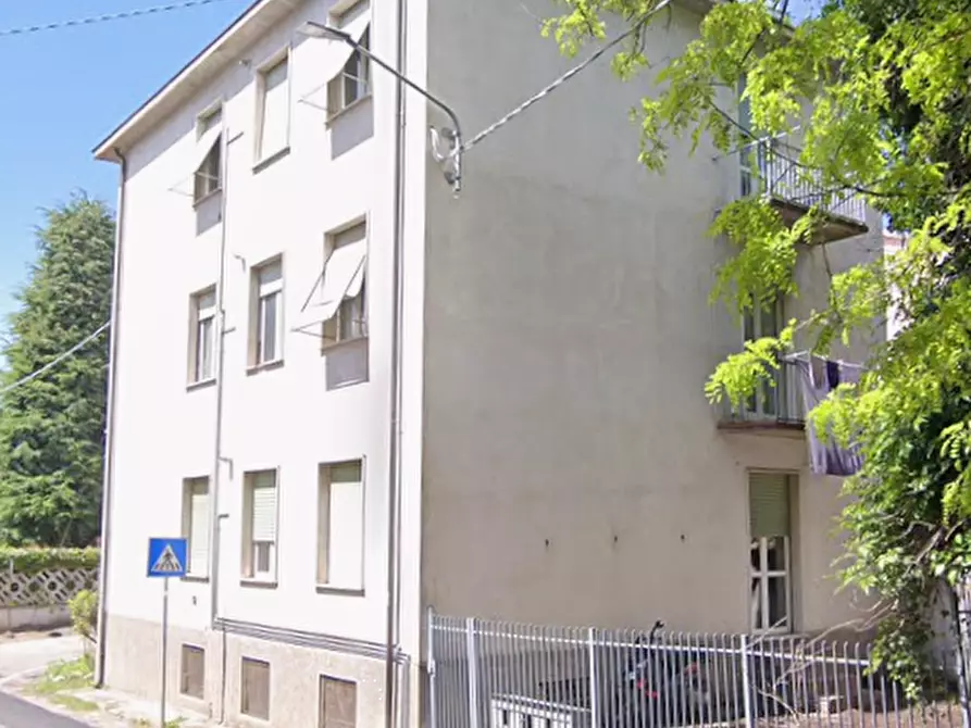 Immagine 15 di Appartamento in vendita  in Viale Amedeo di Savoia Duca d’Aosta a Casteggio