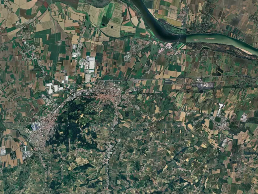 Immagine 15 di Appartamento in vendita  in Via Pietro Gazzetti a Stradella