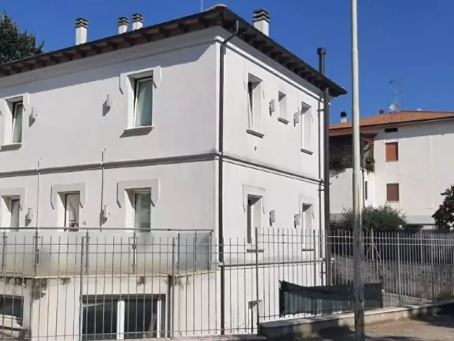 Immagine 2 di Ufficio in vendita  in Via Antonio Gramsci  a Mondolfo