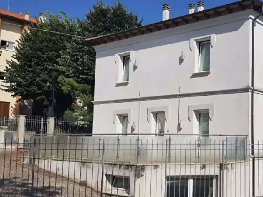 Immagine 7 di Ufficio in vendita  in Via Antonio Gramsci  a Mondolfo