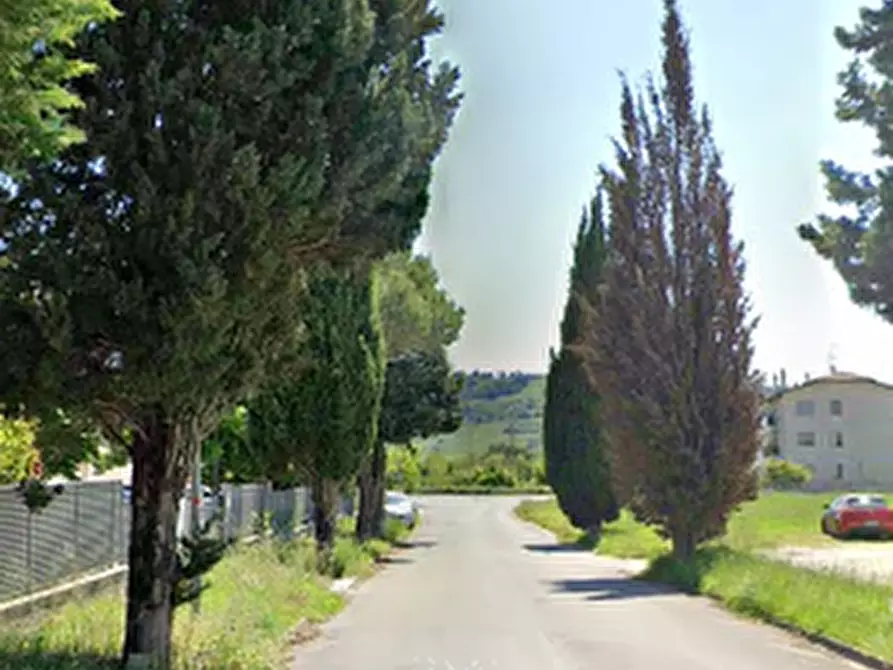 Immagine 10 di Capannone industriale in vendita  in Viale Marche a Monte Porzio