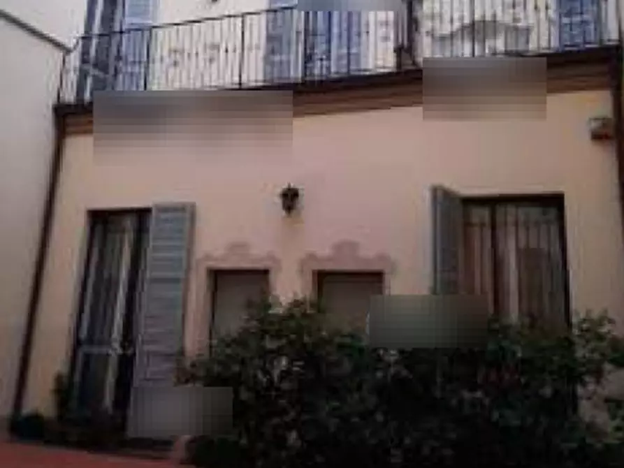 Immagine 2 di Stabile in vendita  in Via Cittadella a Piacenza