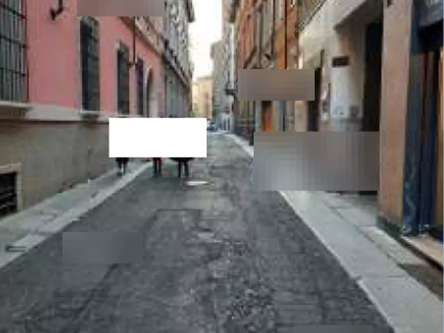 Immagine 13 di Stabile in vendita  in Via Cittadella a Piacenza