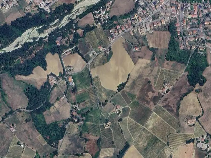 Immagine 11 di Terreno agricolo in vendita  in Localita' Case Varesi a Pianello Val Tidone