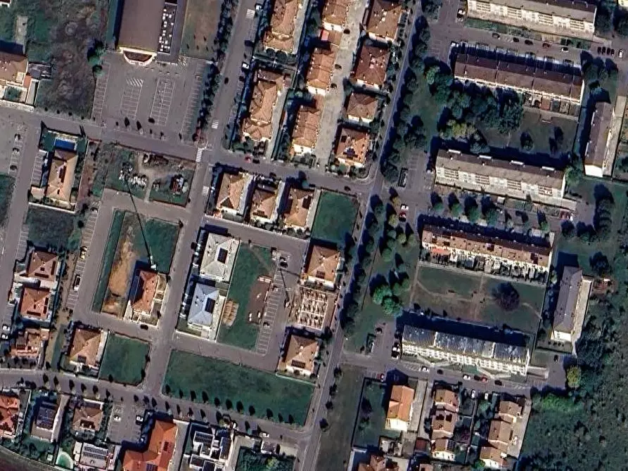 Immagine 6 di Garage in vendita  in Via D. Calatroni a Podenzano