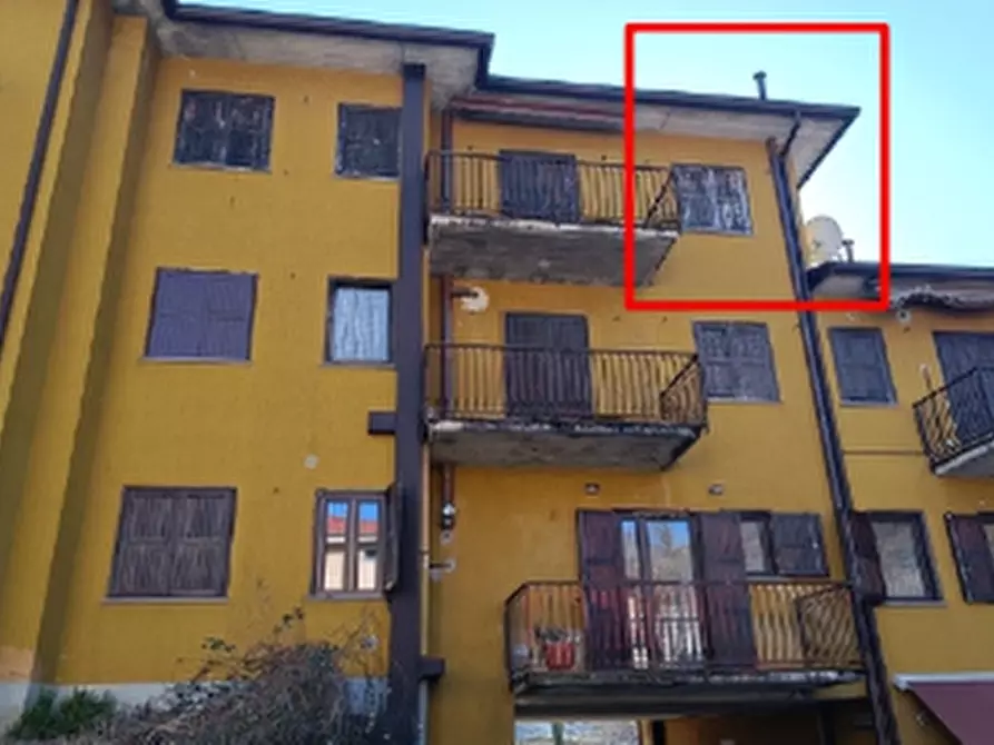 Immagine 1 di Appartamento in vendita  in Via alle Fonti a Sant'omobono Imagna