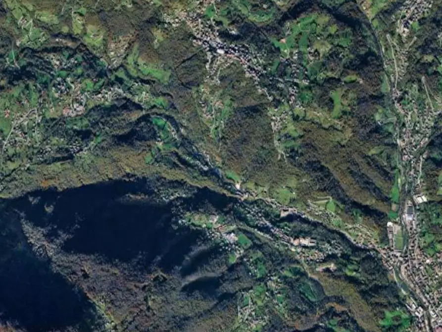 Immagine 9 di Appartamento in vendita  in Via alle Fonti a Sant'omobono Imagna