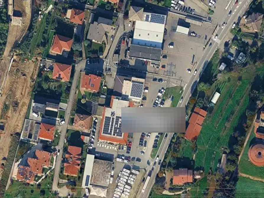 Immagine 3 di Magazzino in vendita  in Via dei Mille a Villa D'almè