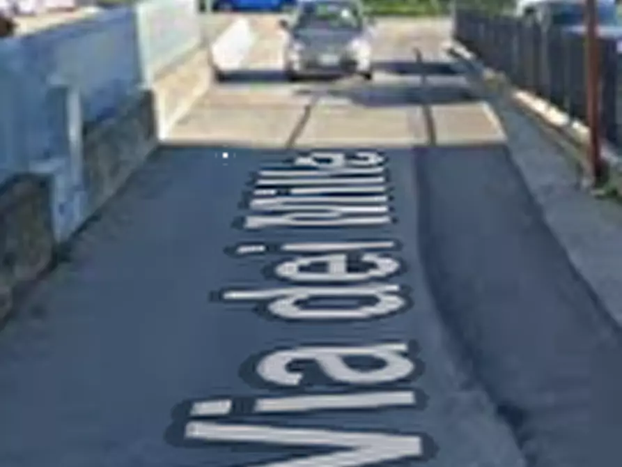 Immagine 6 di Magazzino in vendita  in Via dei Mille a Villa D'almè