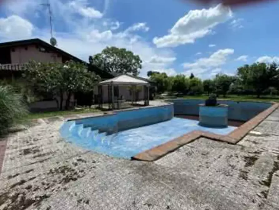 Immagine 8 di Casa indipendente in vendita  in Strada Frati a Mede