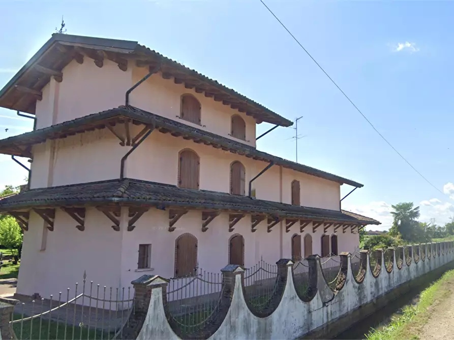 Immagine 16 di Casa indipendente in vendita  in Strada Frati a Mede