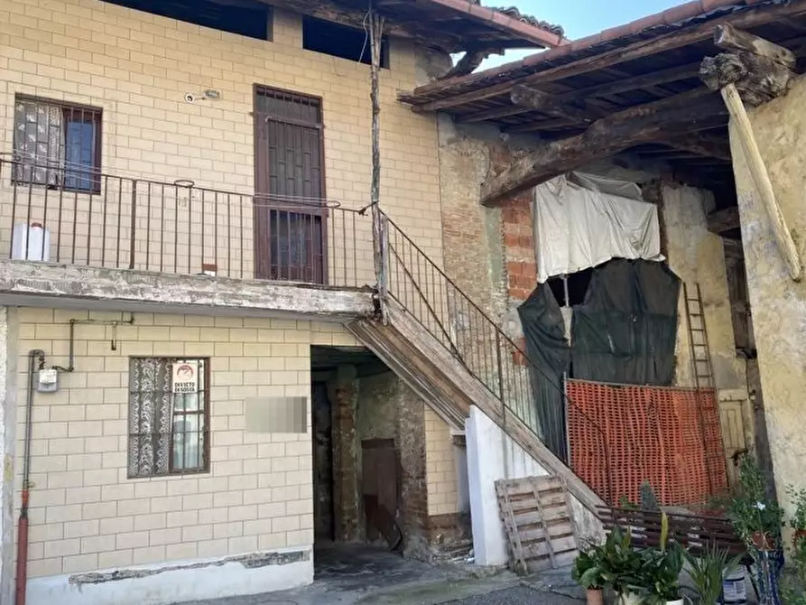 Immagine 1 di Porzione di casa in vendita  in Via S. Bernardo a Castel Rozzone