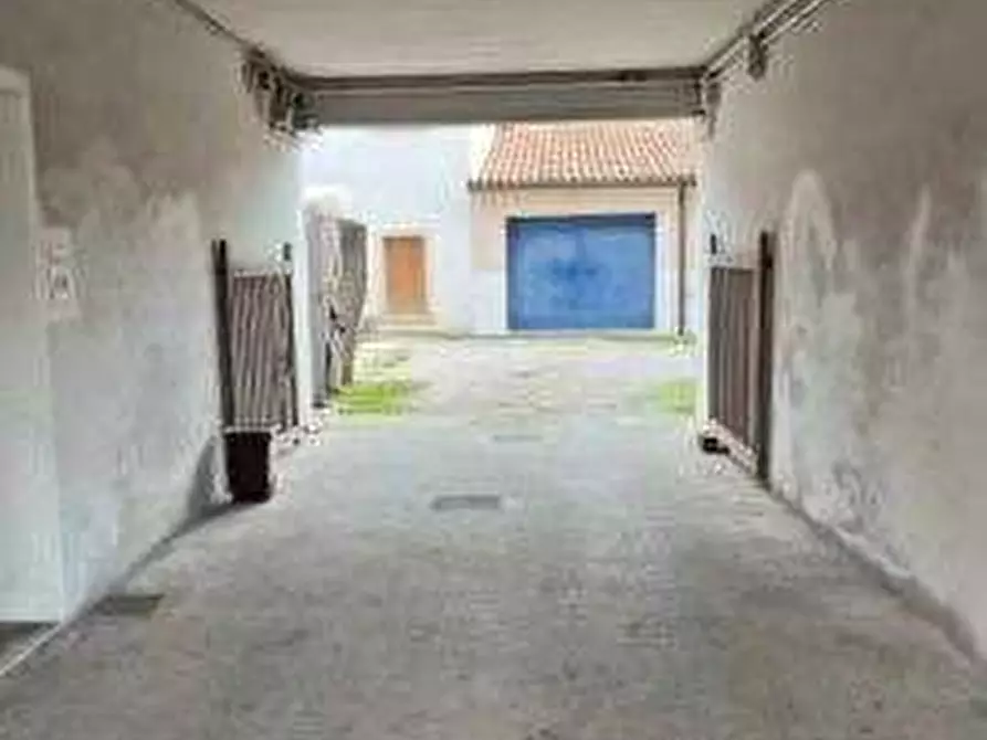 Immagine 3 di Appartamento in vendita  in via Ponte a Marmirolo