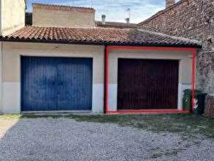 Immagine 11 di Appartamento in vendita  in via Ponte a Marmirolo