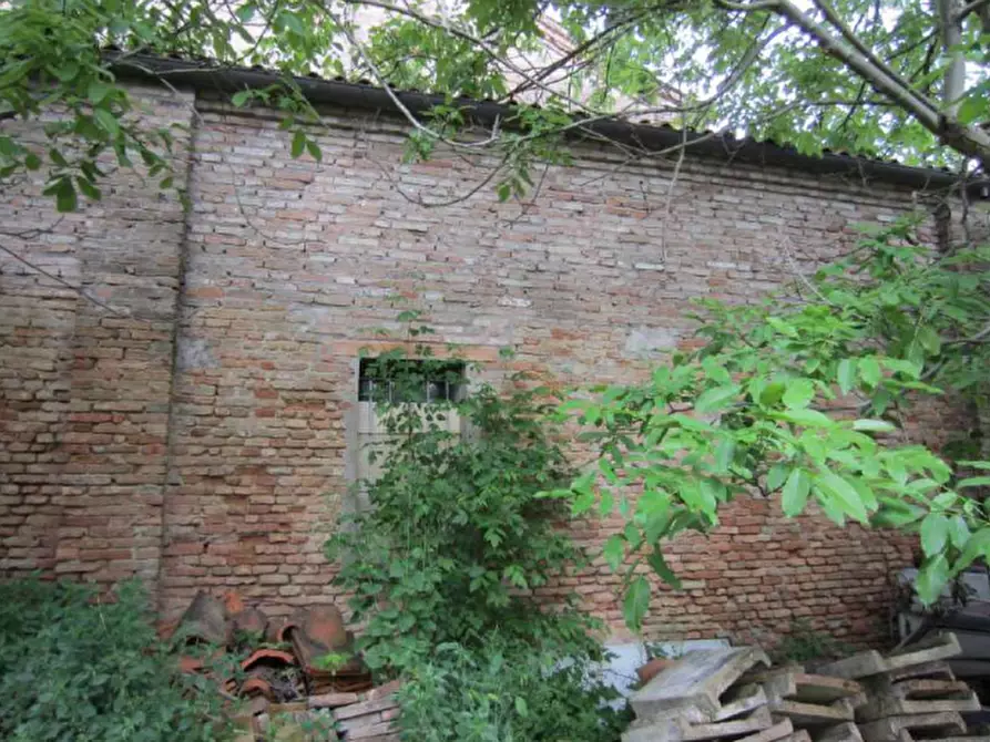 Immagine 4 di Magazzino in vendita  in Via Eridano a Ferrara