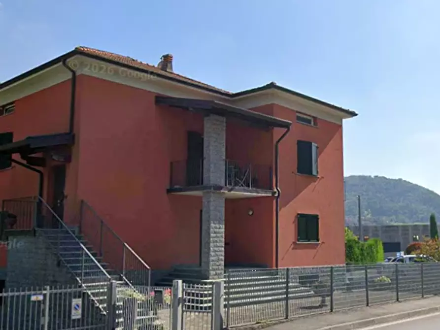 Immagine 4 di Villa in vendita  in Via Nazionale a Casazza