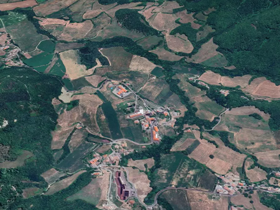 Immagine 9 di Stabile in vendita  in Strada Riano a Langhirano