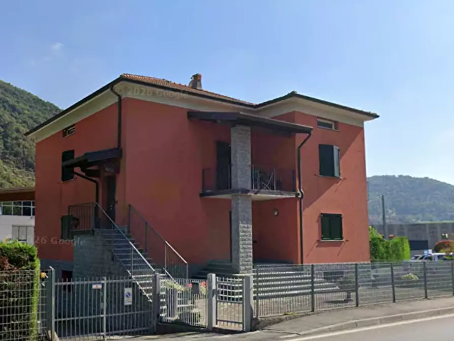 Immagine 10 di Villa in vendita  in Via Nazionale a Casazza