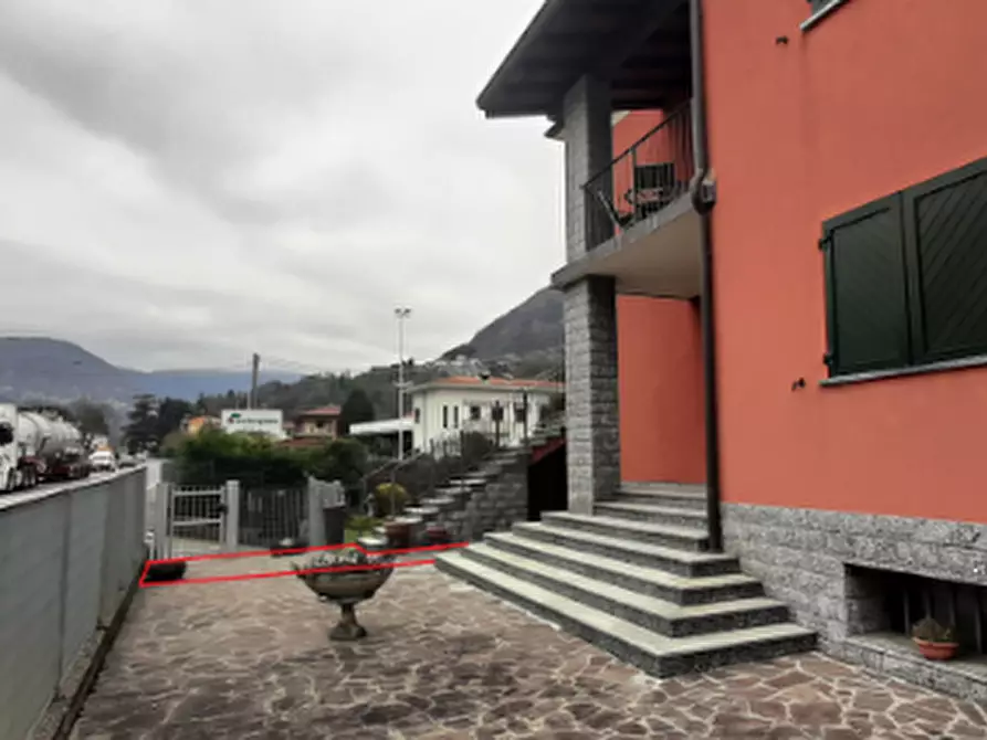 Immagine 13 di Villa in vendita  in Via Nazionale a Casazza