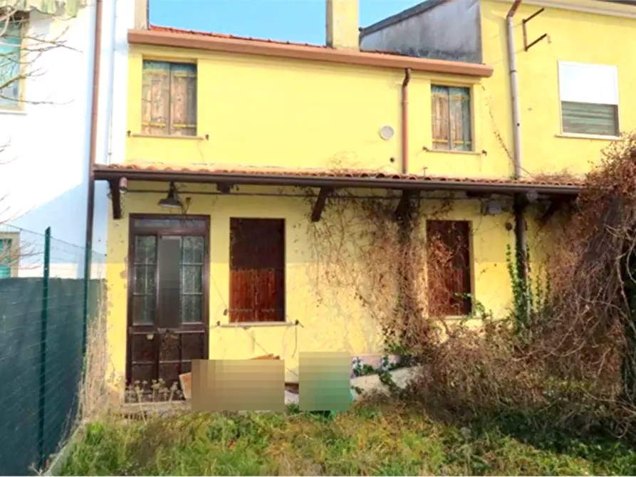 Immagine 1 di Porzione di casa in vendita  in Via Camisotti a Ariano Nel Polesine