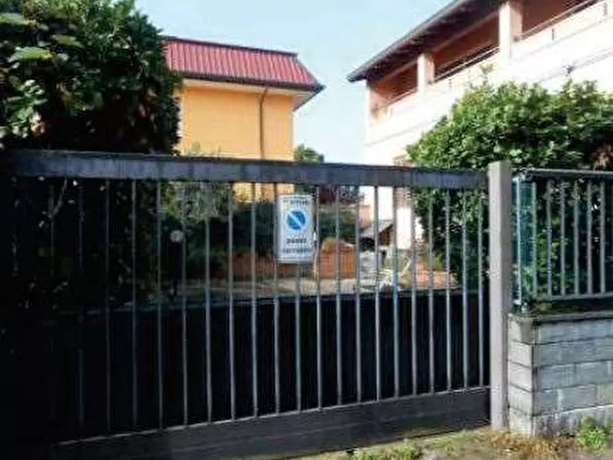 Immagine 5 di Villa in vendita  in Via G. Marconi a Vittuone