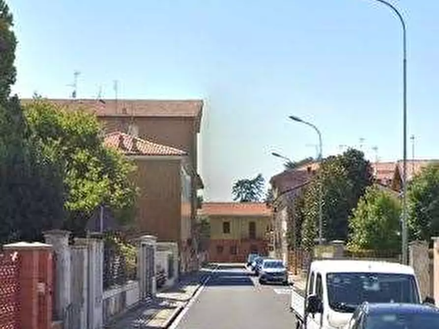 Immagine 12 di Villa in vendita  in Via G. Marconi a Vittuone