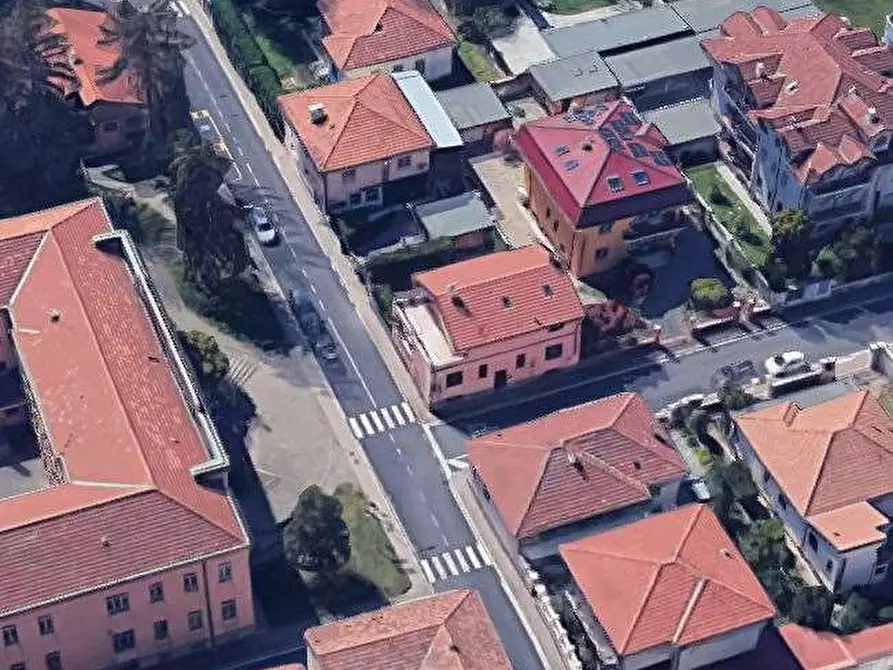 Immagine 15 di Villa in vendita  in Via G. Marconi a Vittuone