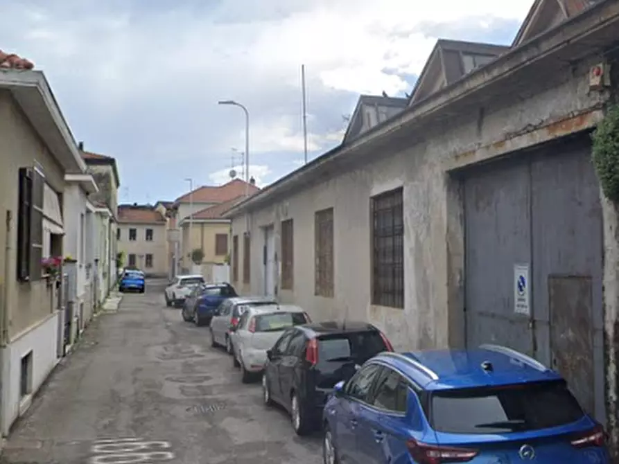Immagine 7 di Stabile in vendita  in Via Bernardino Girardi e Via Francesco Maggi  a Vigevano