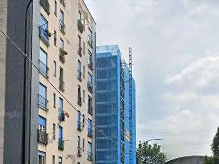 Immagine 8 di Appartamento in vendita  in Via Eugenio Curiel a Limbiate