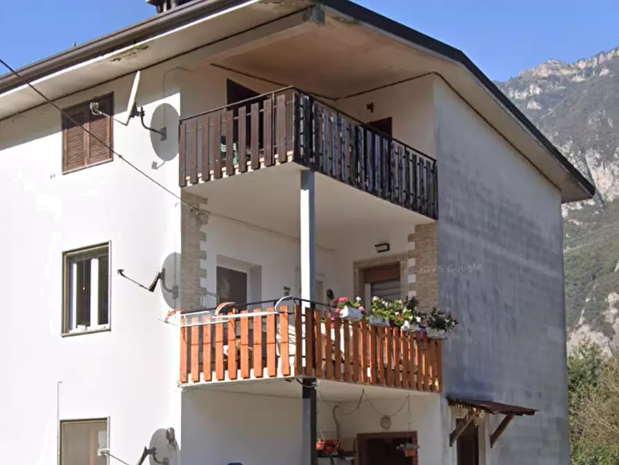 Immagine 6 di Appartamento in vendita  in Via Novelle a Esine