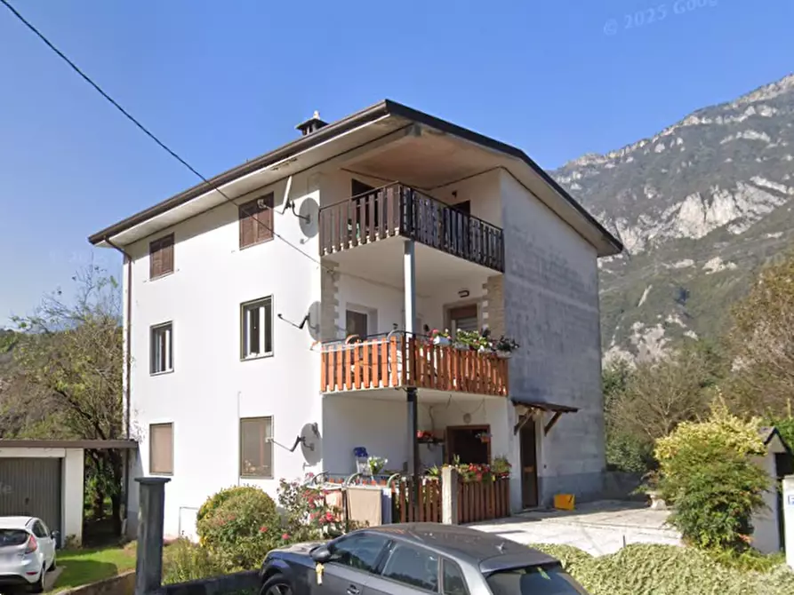 Immagine 11 di Appartamento in vendita  in Via Novelle a Esine